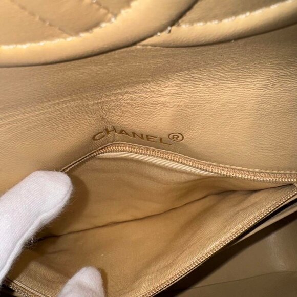 Authentic CHANEL CC 24K Vintage Half Moon Round Flap Bag Lambskin Timeless Purse - Picture 9 of 12